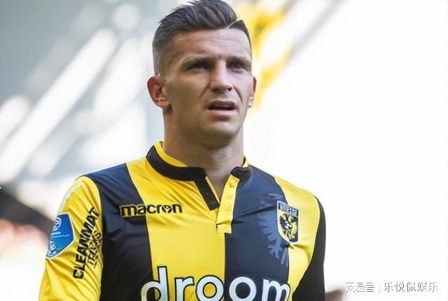 冠军基石 冠军基石