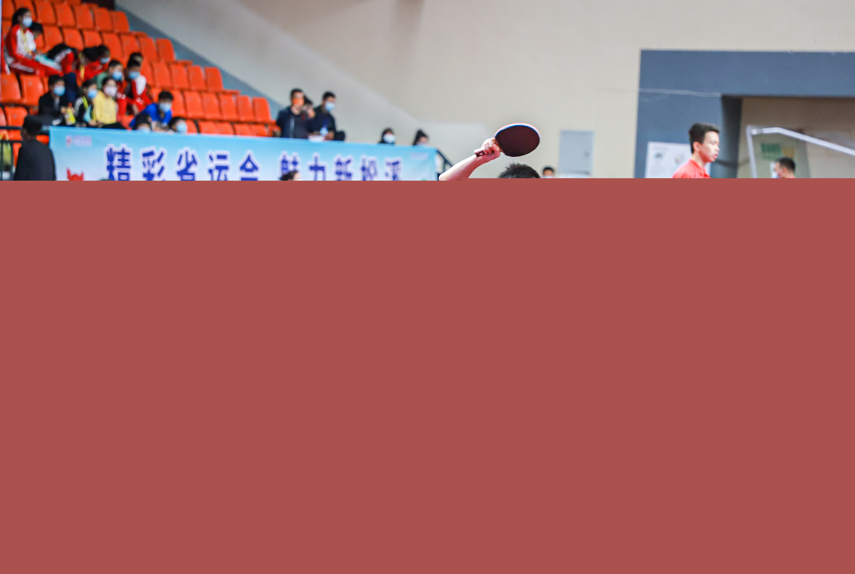 更加注重外 更加注重外